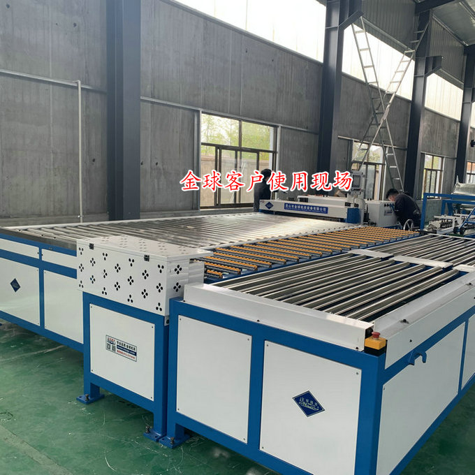 南通U型風管超級生產六線客戶使用現(xiàn)場